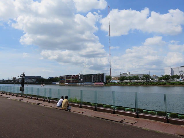 戸田競艇場の水面