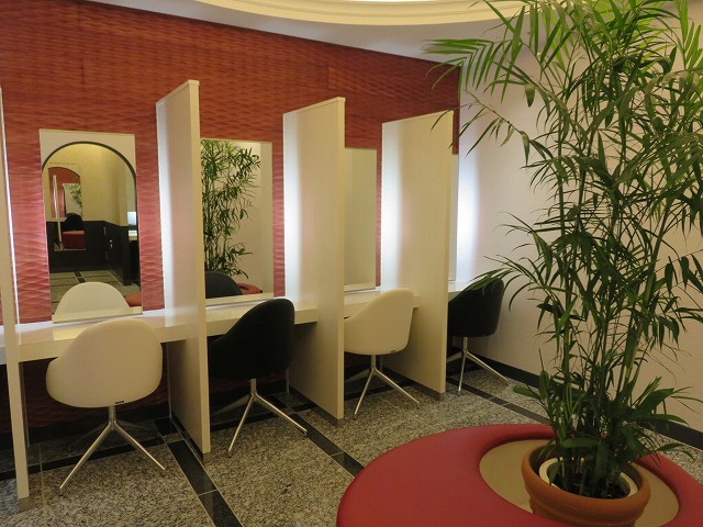 福岡競艇場2階の女子トイレのパウダールーム