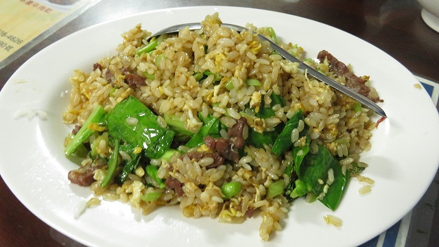 台南の「文章牛肉湯」の牛肉炒飯