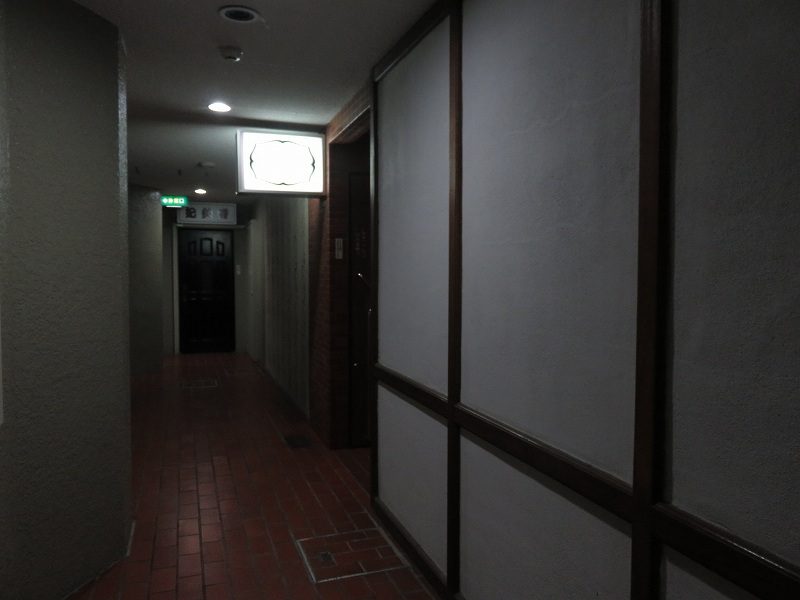 福井県片町のバー「SOMEDAY」の入り口